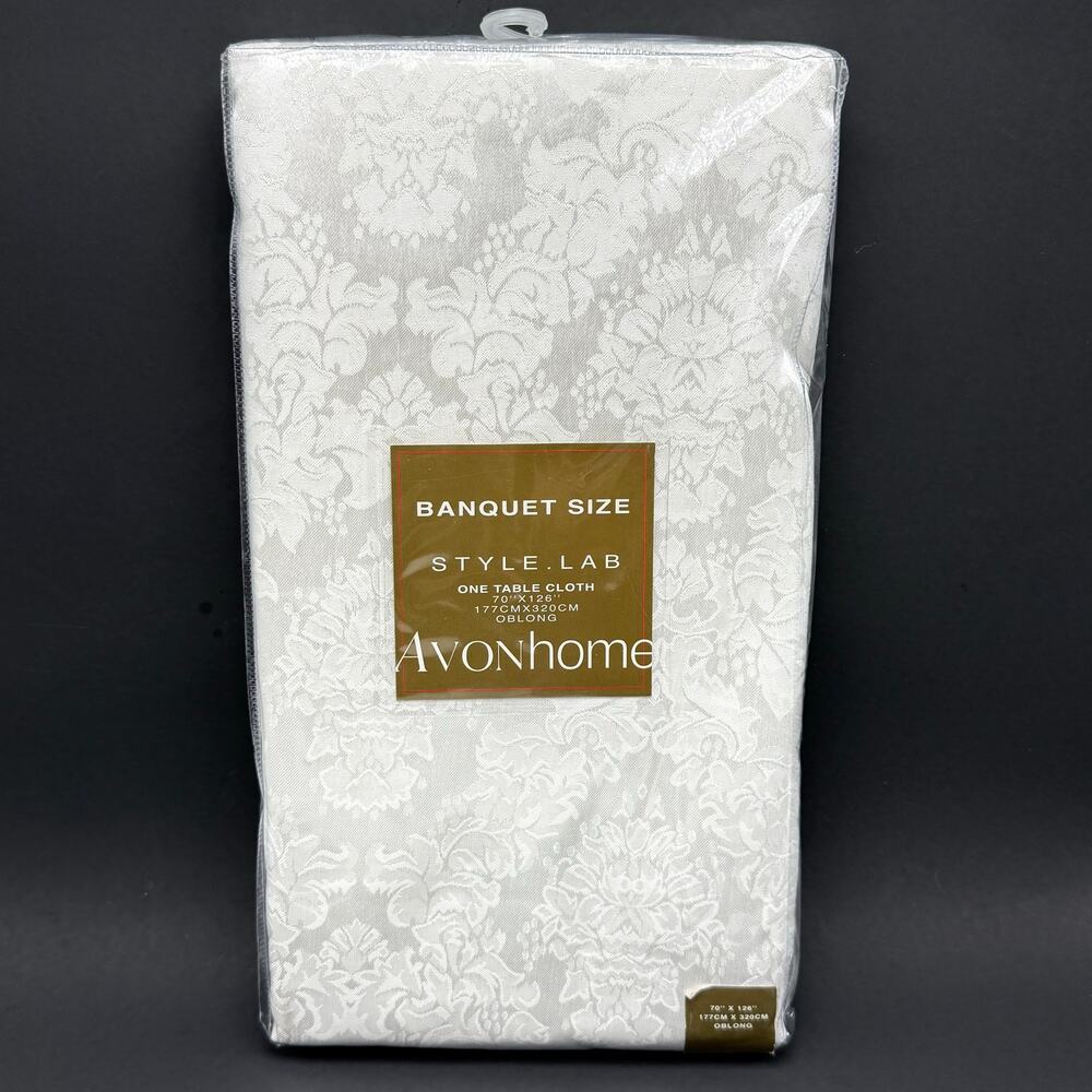 Avon Style Lab White Damask Tablecloth 70x144 Oblong Rectangle Christmas Holiday
